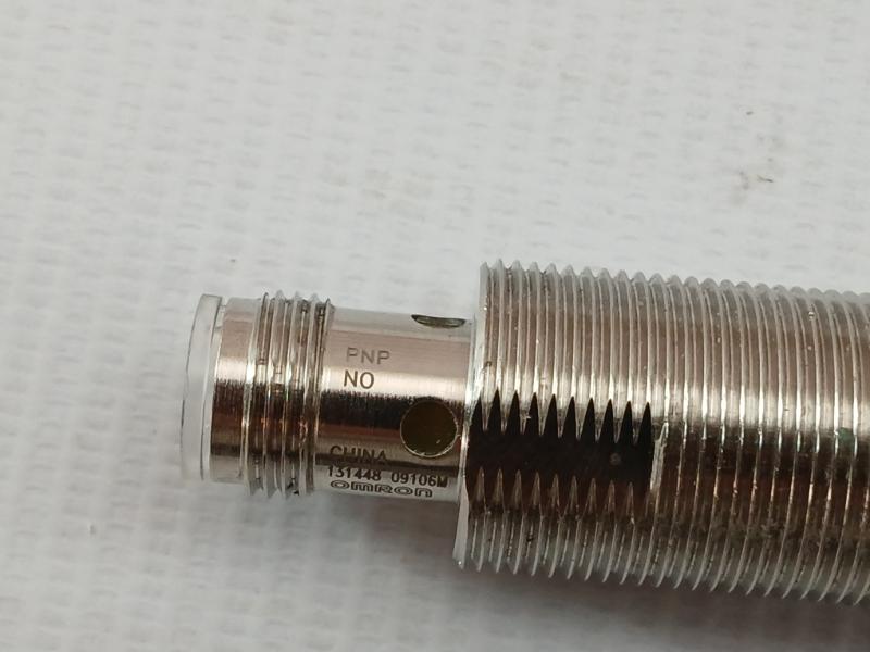 Lot Of 3X E2A-m18Ks08-m1-b1 Omron Inductive Sensor
