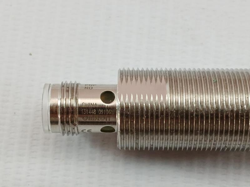 Lot Of 3X E2A-m18Ks08-m1-b1 Omron Inductive Sensor