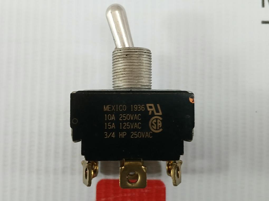 Lot Of 3X Toggle Switch 7343K821 Mcmaster-carr