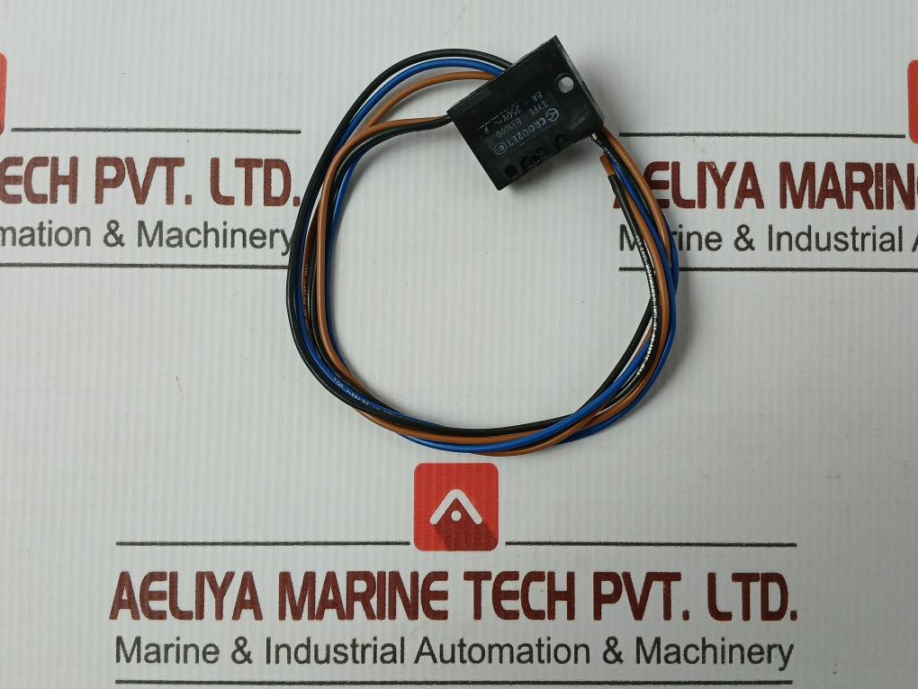 Lot Of 4X Miniature Microswitch 8A-250V Part No. 831690 Crouzet