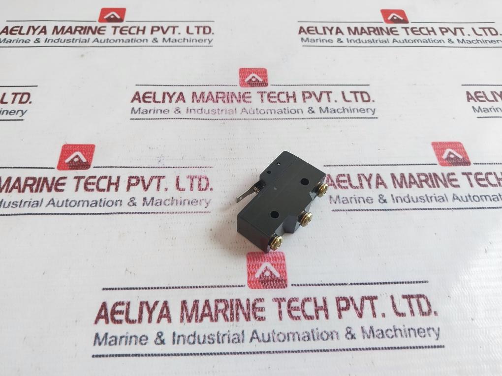 Lot of 4X Omron Z-15GW21-B IP00 Snap Action Limit Switch 15A 250V~
