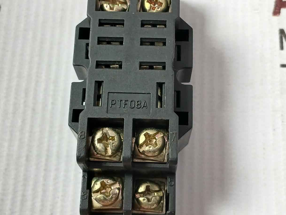 Lot Of 5X Omron Ptf08A Relay Socket