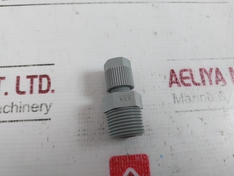 Lot of 5X SERTO 6-3/8 Male Adapter Union 16983