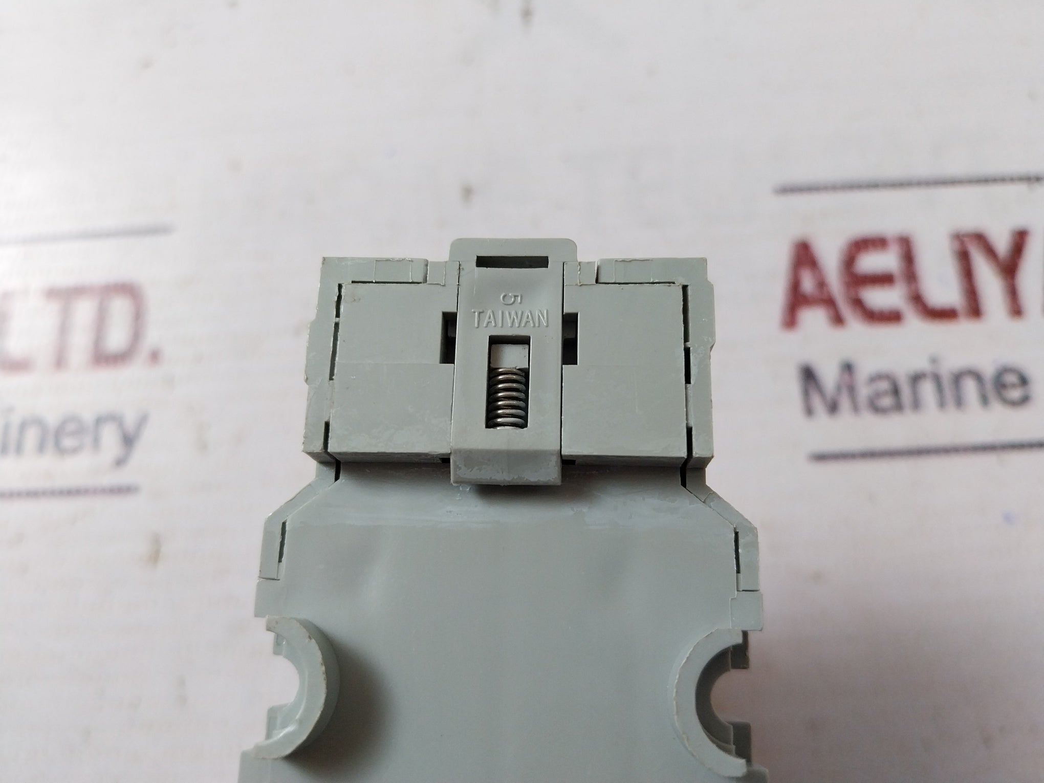 Lot of 6X IDEC RH3B-UL Relay with Base 10A 120VAC