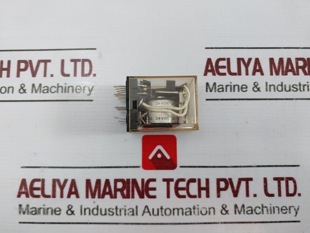 Lot of 6X OMRON MY4 General Purpose Relay 40VAC 28VDC 5A