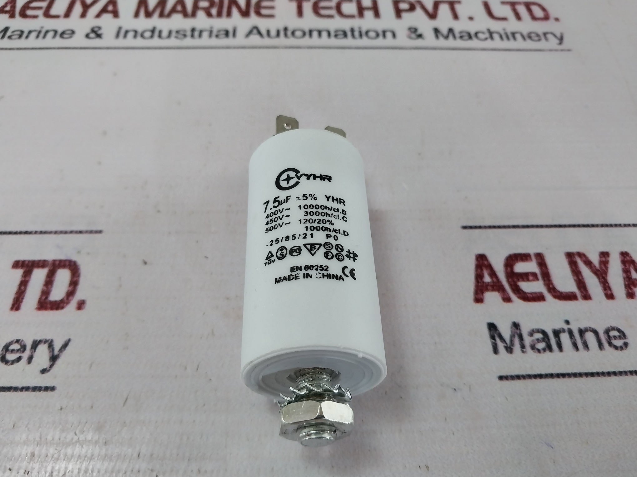 Lot of 9X VYHR 7.5µF ±5% YHR Capacitor Type B E12 250VAC