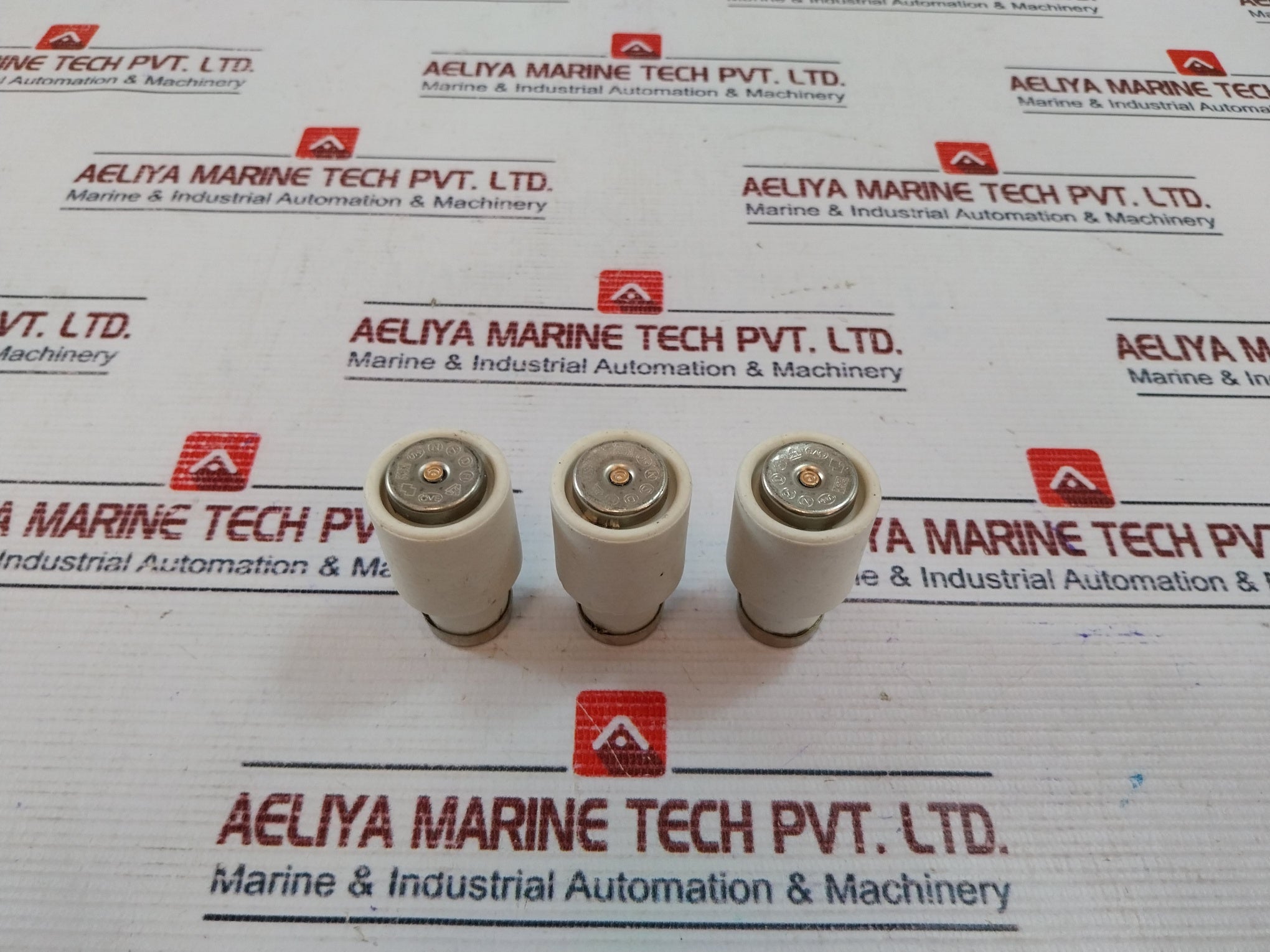 Lot Of 7X Ifo 63/500 Gl Ceramic Bottle Fuse