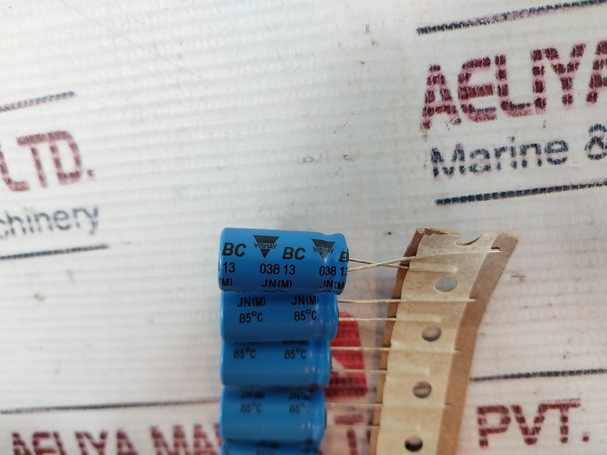 Lot of 50X Vishay 038 13 Electrolytic Capacitors H17C002493