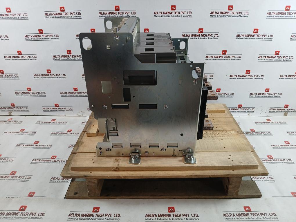 Low-Voltage-Air-Circuit-Breaker-By-Mitsubishi-Ae-Sw-690-Vac-50-60hz-Ae1600-Sw-23