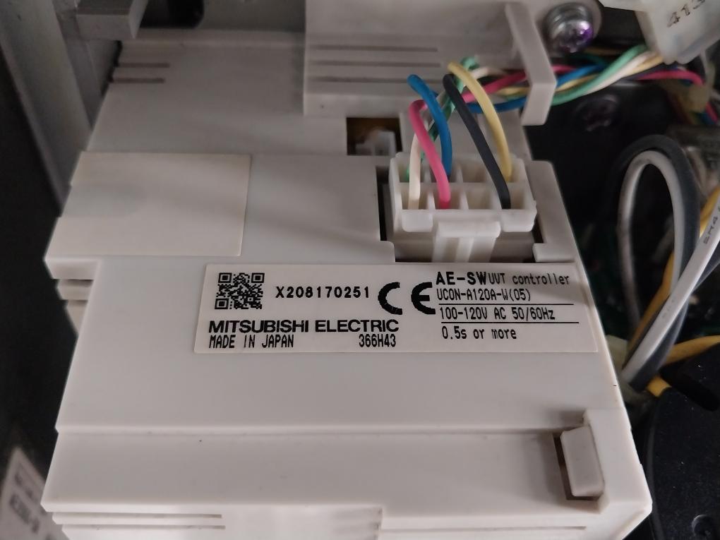 3P Low Voltage Air Circuit Breaker Ae2500-sw Mitsubishi 100-120Vac 50/60Hz