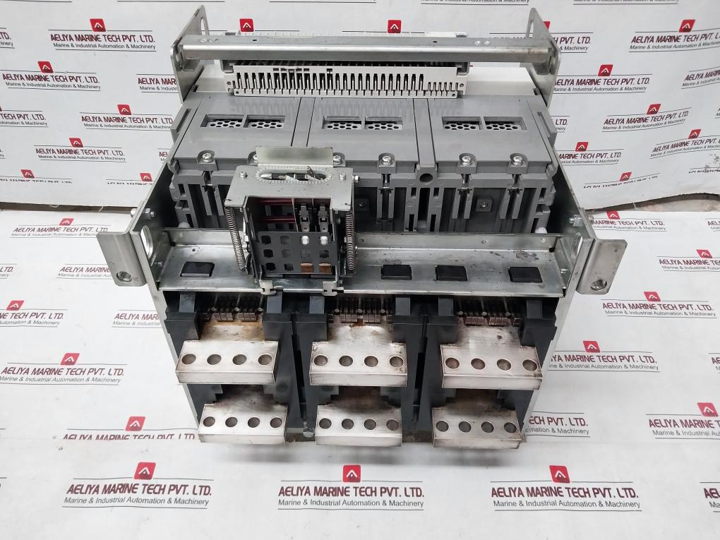3P Low Voltage Air Circuit Breaker Ae2500-sw Mitsubishi 100-120Vac 50/60Hz