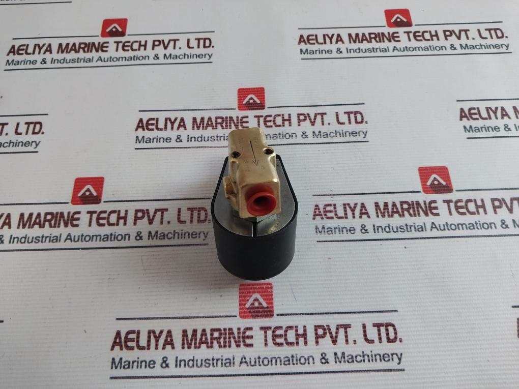 Lucifer 121K2420 Solenoid Valve IP43