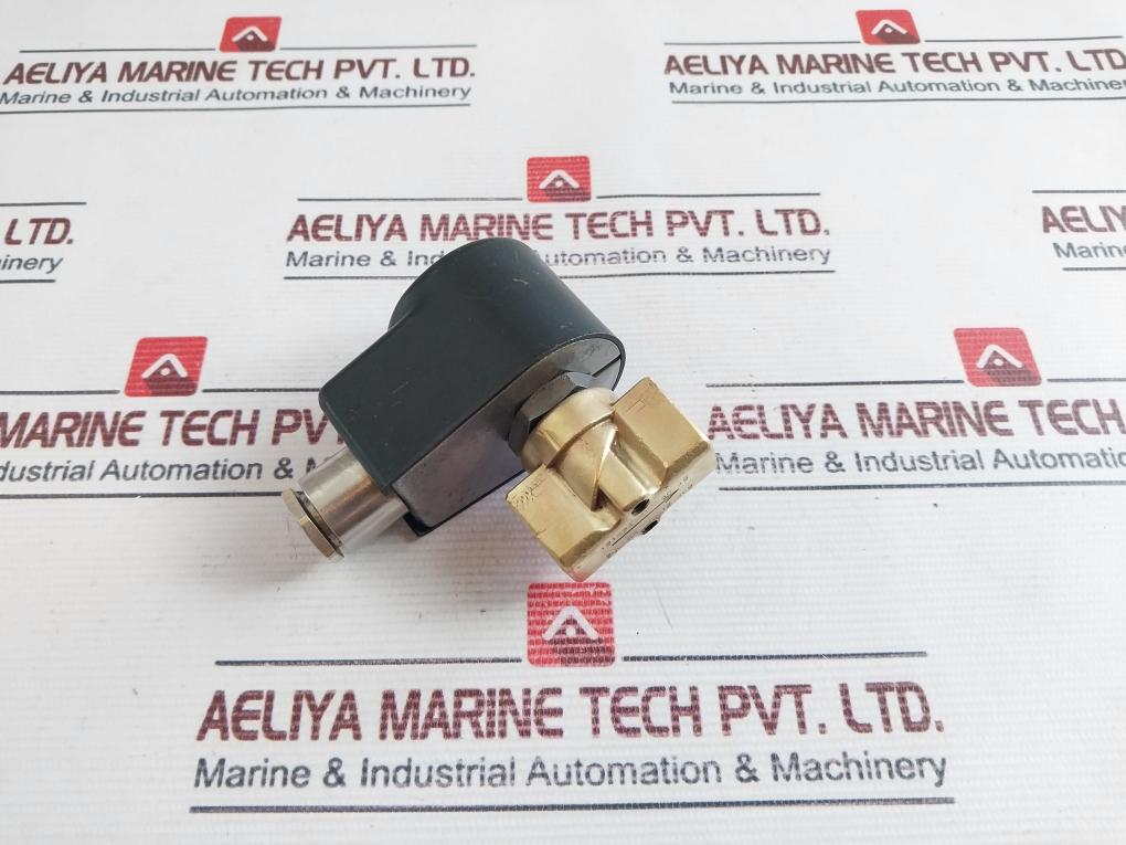 Lucifer 121K2420 Solenoid Valve IP43