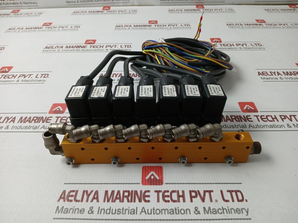 Lucifer 482606C2 Solenoid Valve W/ Block 24 V Dc 2.5 W Ip65