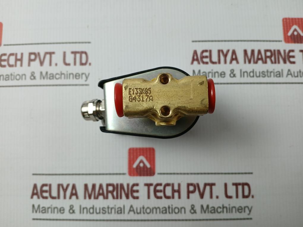 Lucifer E133K05 3/2-way Solenoid Valve P51318-01 001
