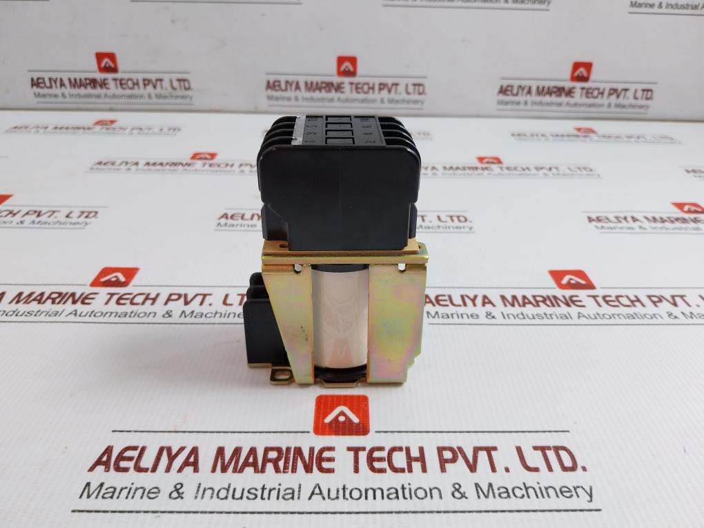 Magnetic-Contactor-200-240v-2-7kw-By-Fuji-Electric-Srca3631-0-G-4a-6