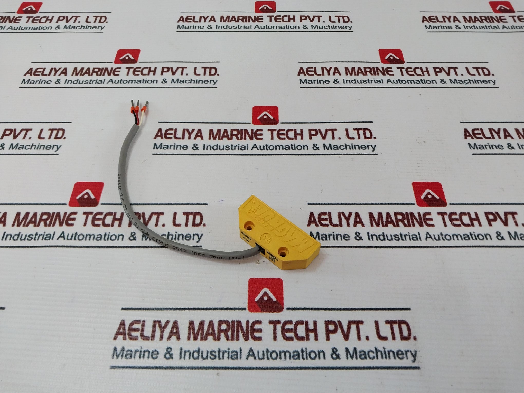 Magnum Xt-90 Proximity Sensor Switch