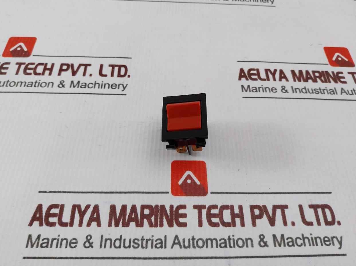 Manitowoc 23-0134-3 Toggle Switch 16A 250V Ac / 10A 28V Dc