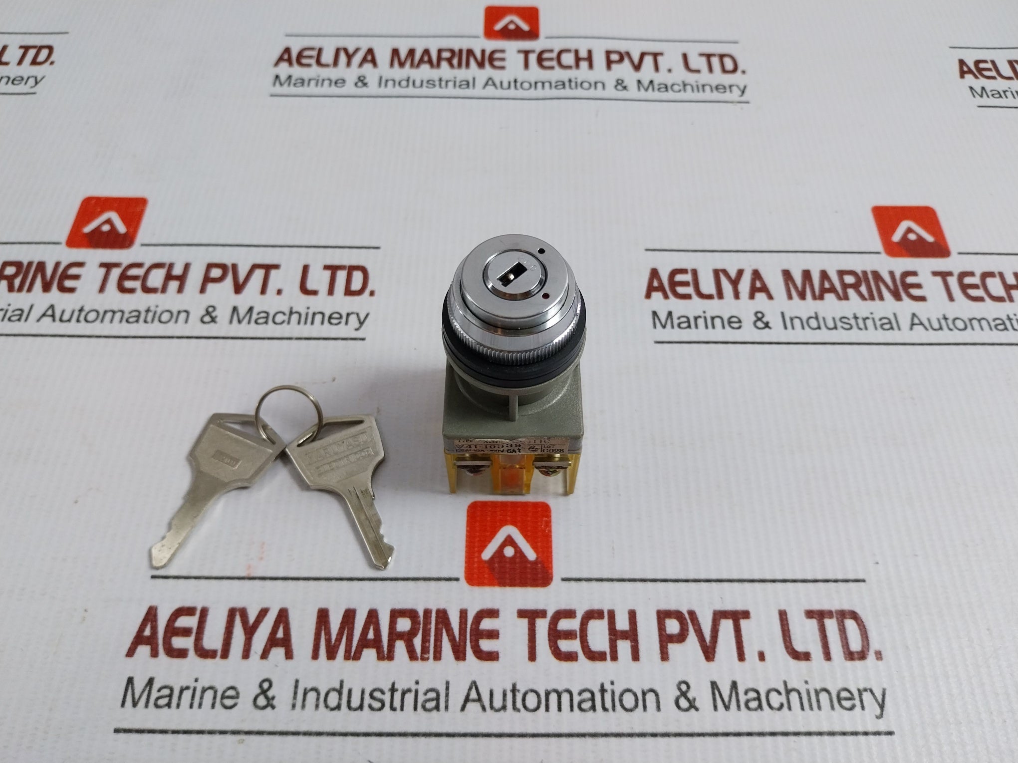 Maruyasu-Dengyo-Key-Selector-Switch-125v-10a-Xsk2r-2511c-1