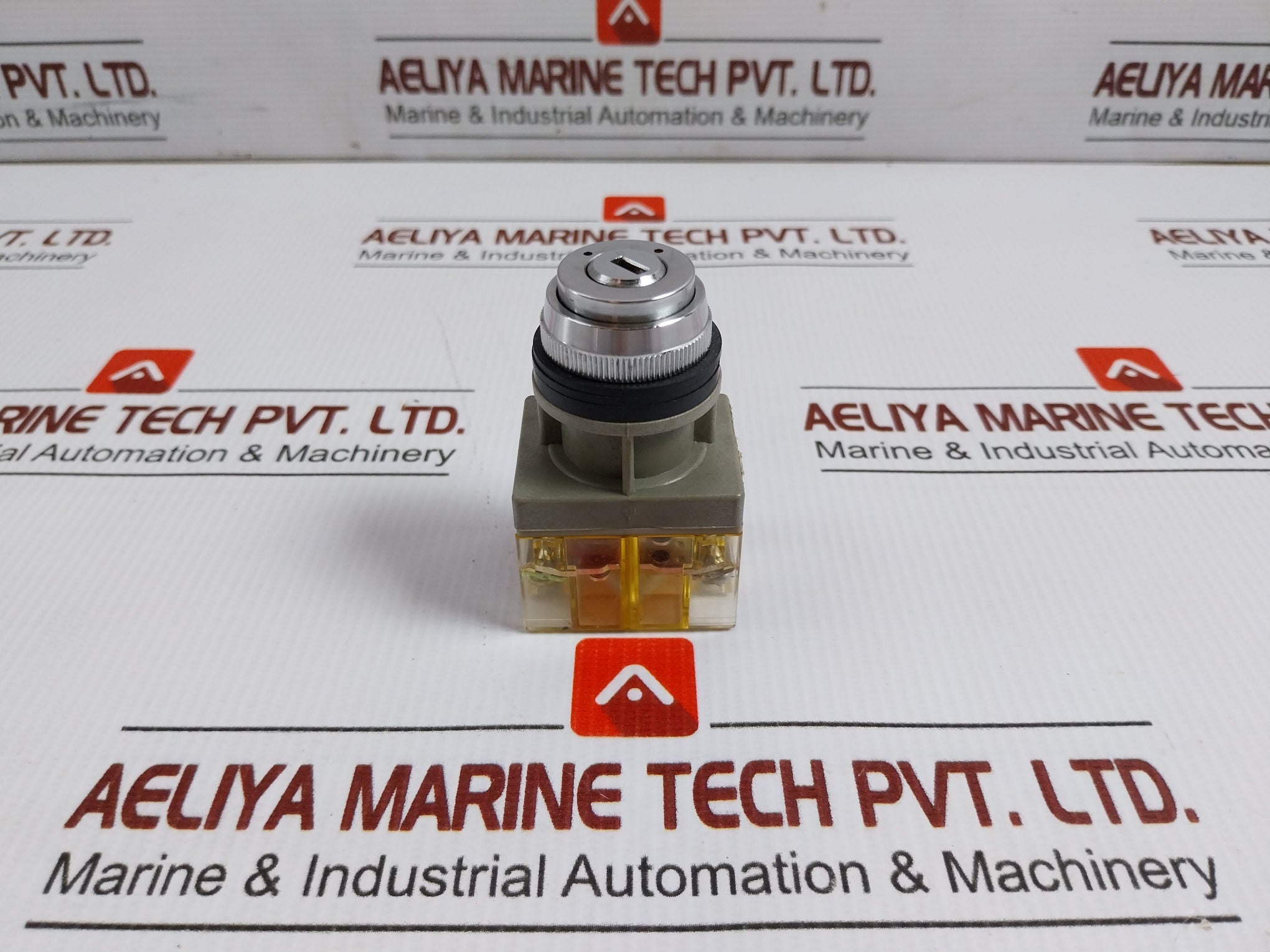Maruyasu-Dengyo-Key-Selector-Switch-125v-10a-Xsk2r-2511c-6