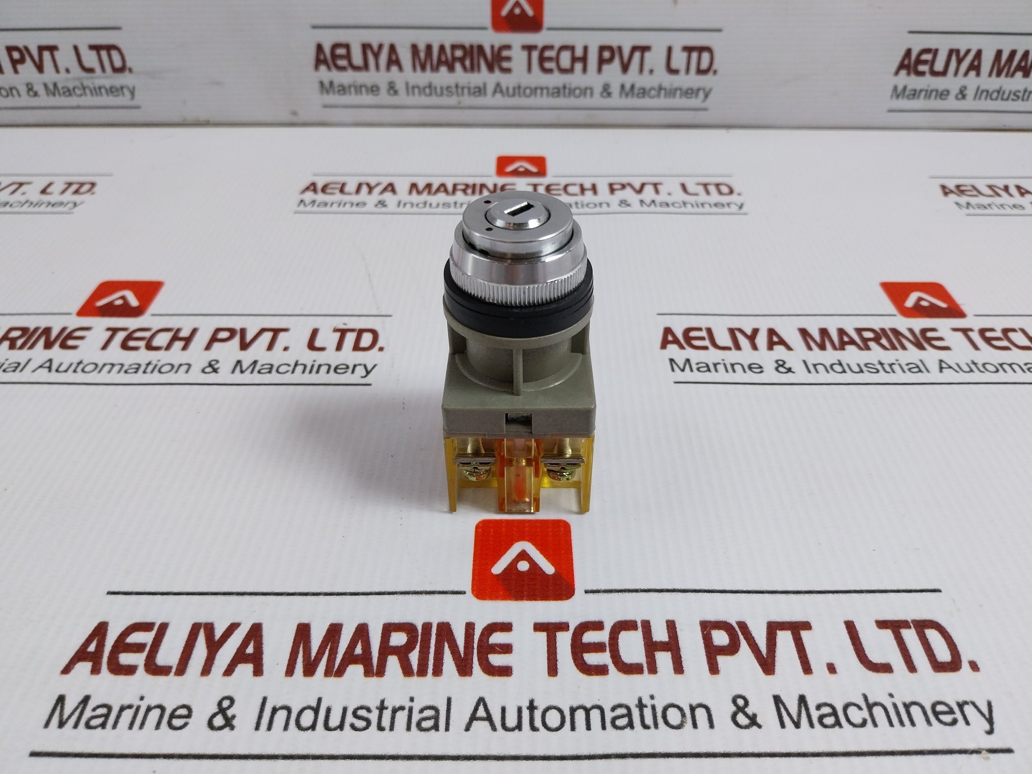 Maruyasu-Dengyo-Key-Selector-Switch-125v-10a-Xsk2r-2511c-8