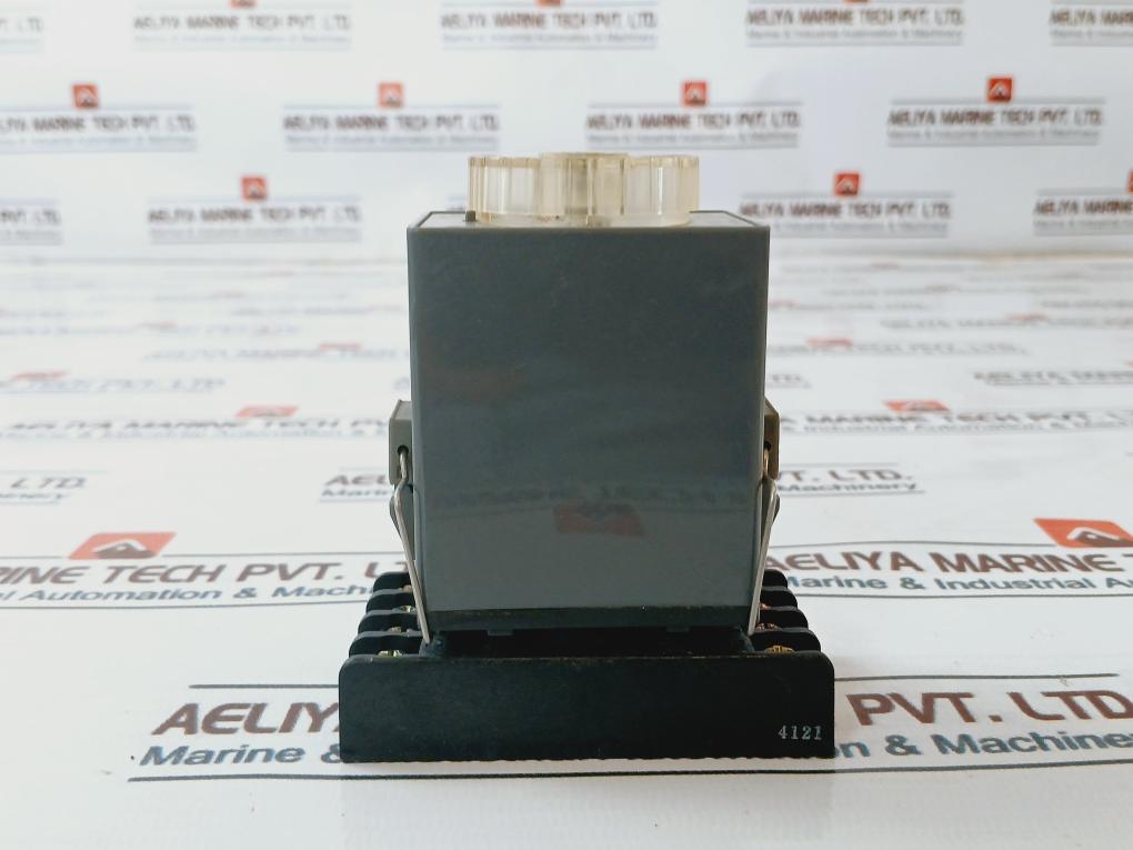Matsushita Electric At4339 Pmh Timer With Base 0-30 Min 10A 250V Ac