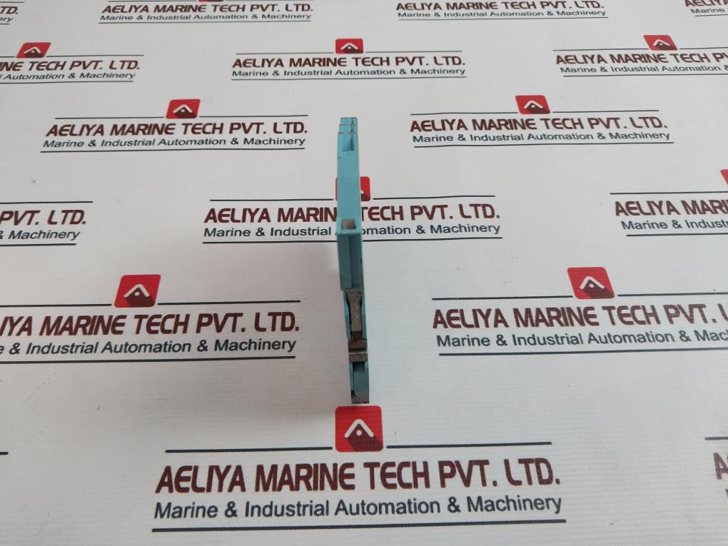 Lot of 2X MEASUREMENT TECHNOLOGY MTL7087+ Shunt-Diode Safety Barrier 250V Div 2