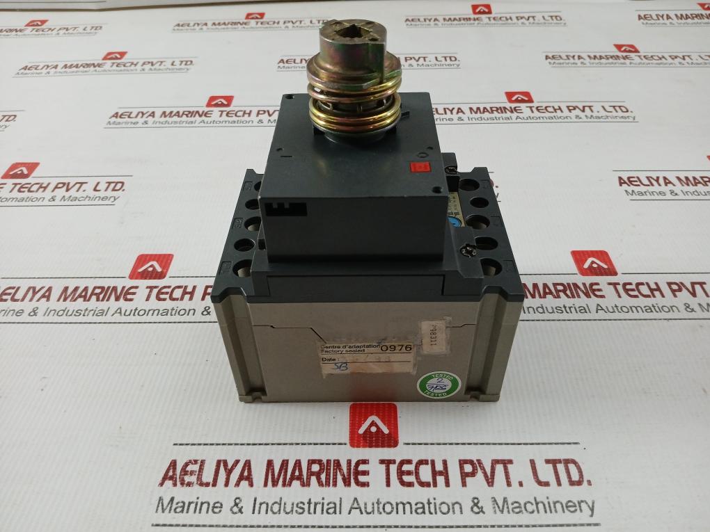 Merlin-Gerin-750V-65-C-Compact-Molded-Case-Circuit-Breaker-Ns-80-H-ma-208006-3
