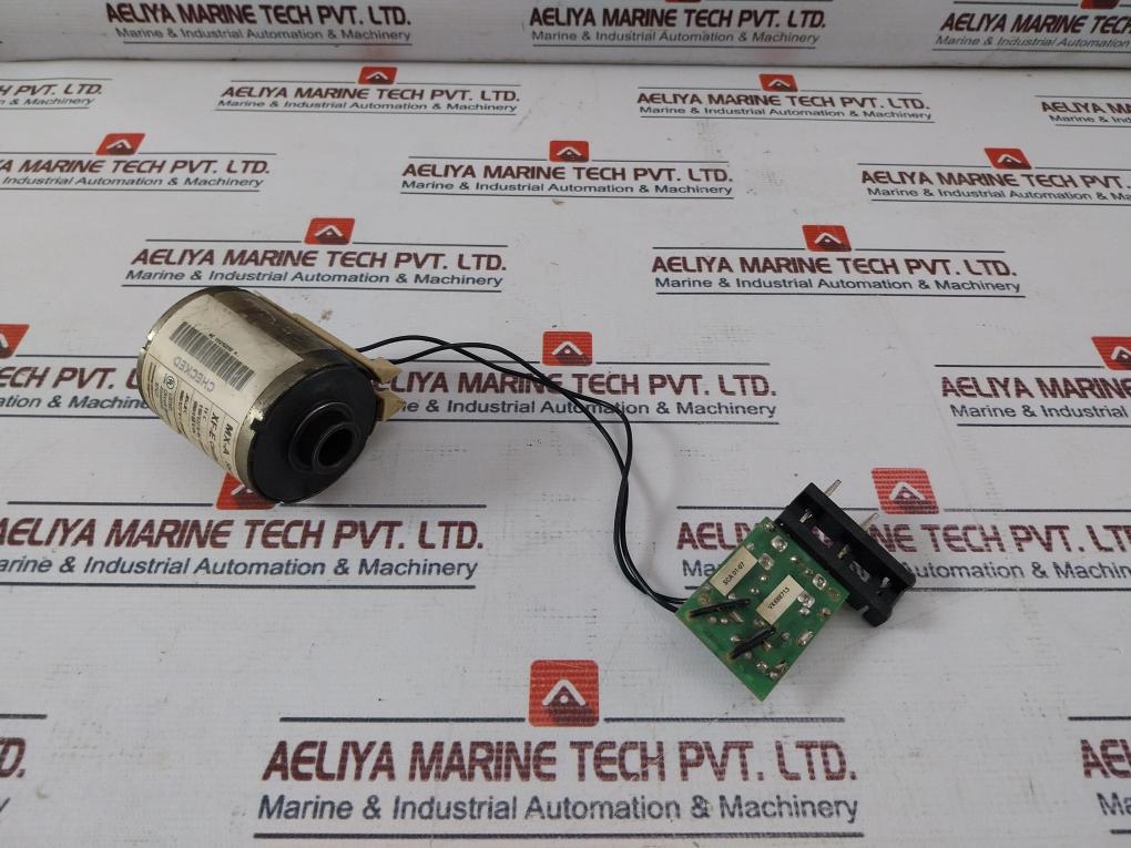 Merlin Gerin 685 654 Mx-a Shunt Trip Xf-e Closing Release Circuit Breaker 120-60Hz-20Va