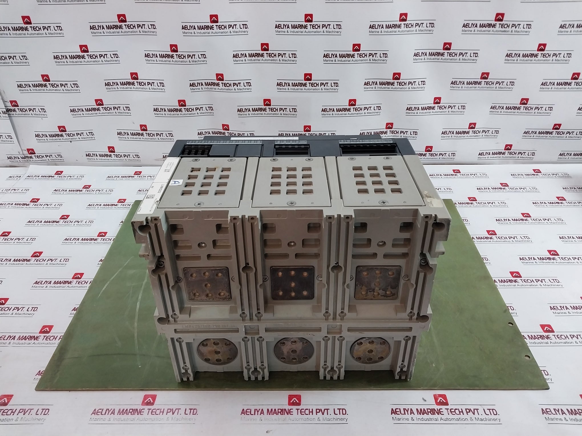 Merlin Gerin/ Schneider Electric Lv865232 Circuit Breaker Mtz2 08/40 Ha10 3 Pole
