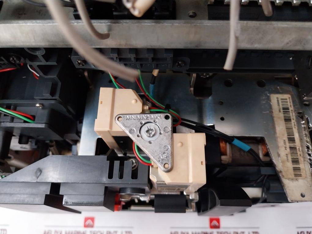 Merlin Gerin Masterpact Nw10 H1 Circuit Breaker 1000A Micrologic 5.0A 1000V