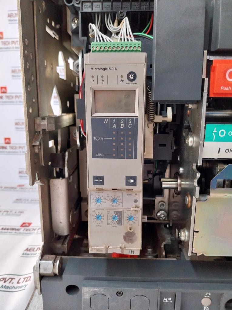 Merlin Gerin Masterpact Nw10 H1 Circuit Breaker 1000A Micrologic 5.0A 1000V