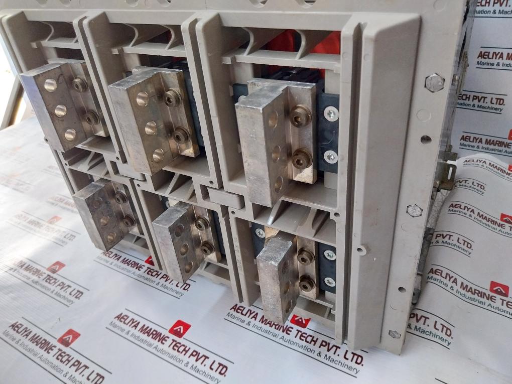Merlin Gerin Masterpact Nw10 H1 Circuit Breaker 1000A Micrologic 5.0A 1000V