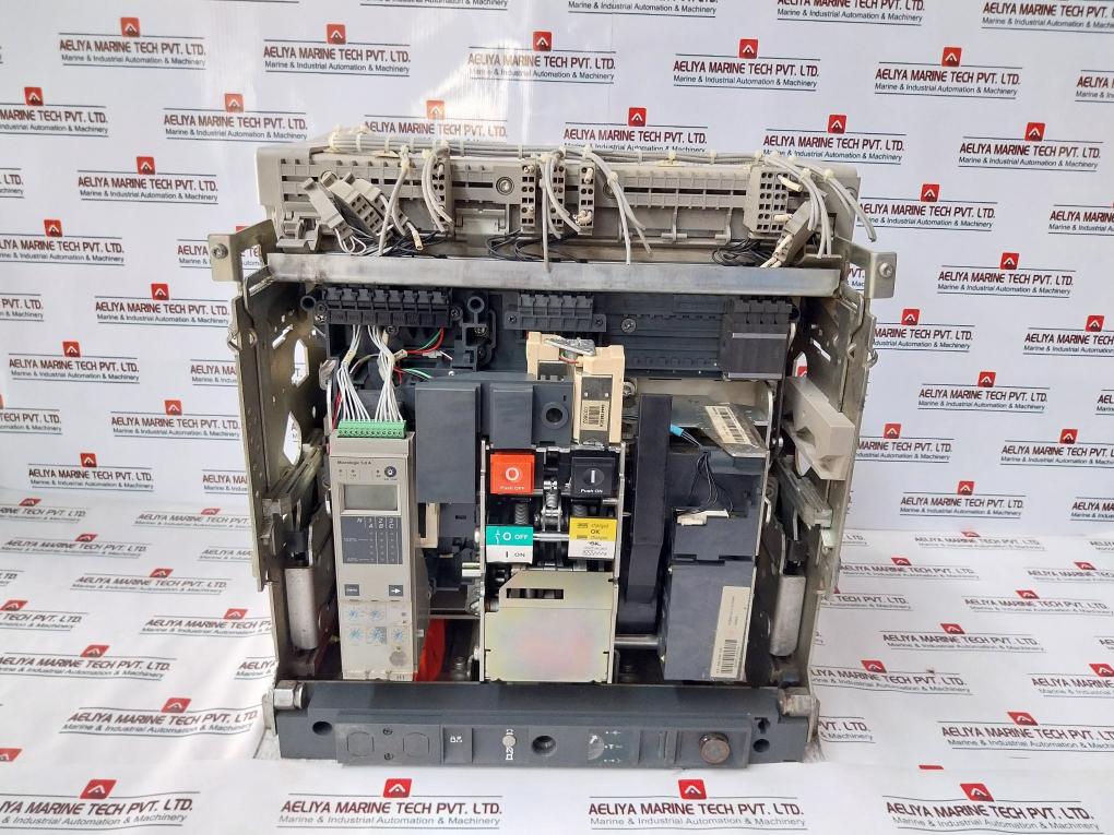 Merlin Gerin Masterpact Nw10 H1 Circuit Breaker 1000A Micrologic 5.0A 1000V