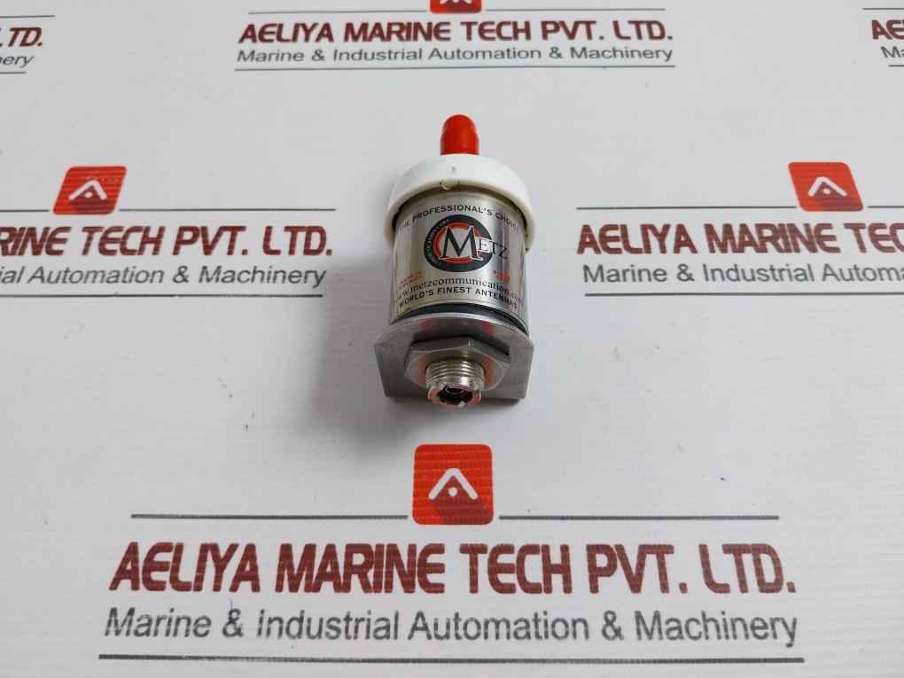Metz New Condition Marine Antenna With Bracket Manta 6