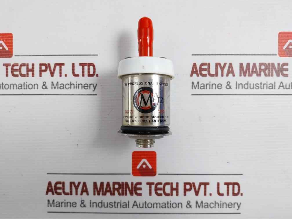 Metz New Condition Marine Antenna With Bracket Manta 6