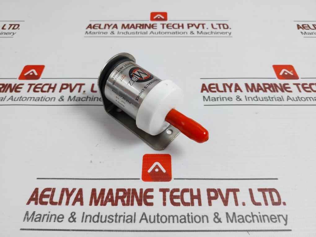 Metz New Condition Marine Antenna With Bracket Manta 6