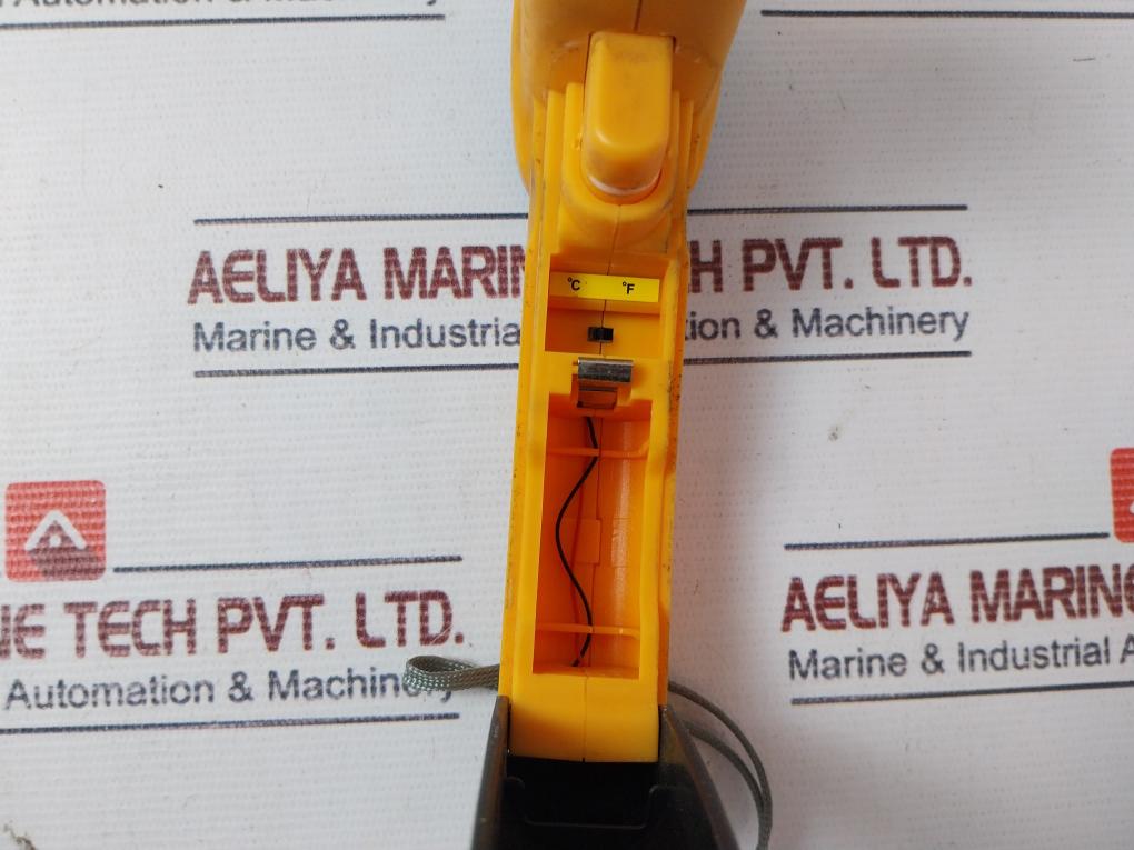 Mextech Dt-8811 Digital Infrared Thermometer -50~550°C (-58~1022°F)