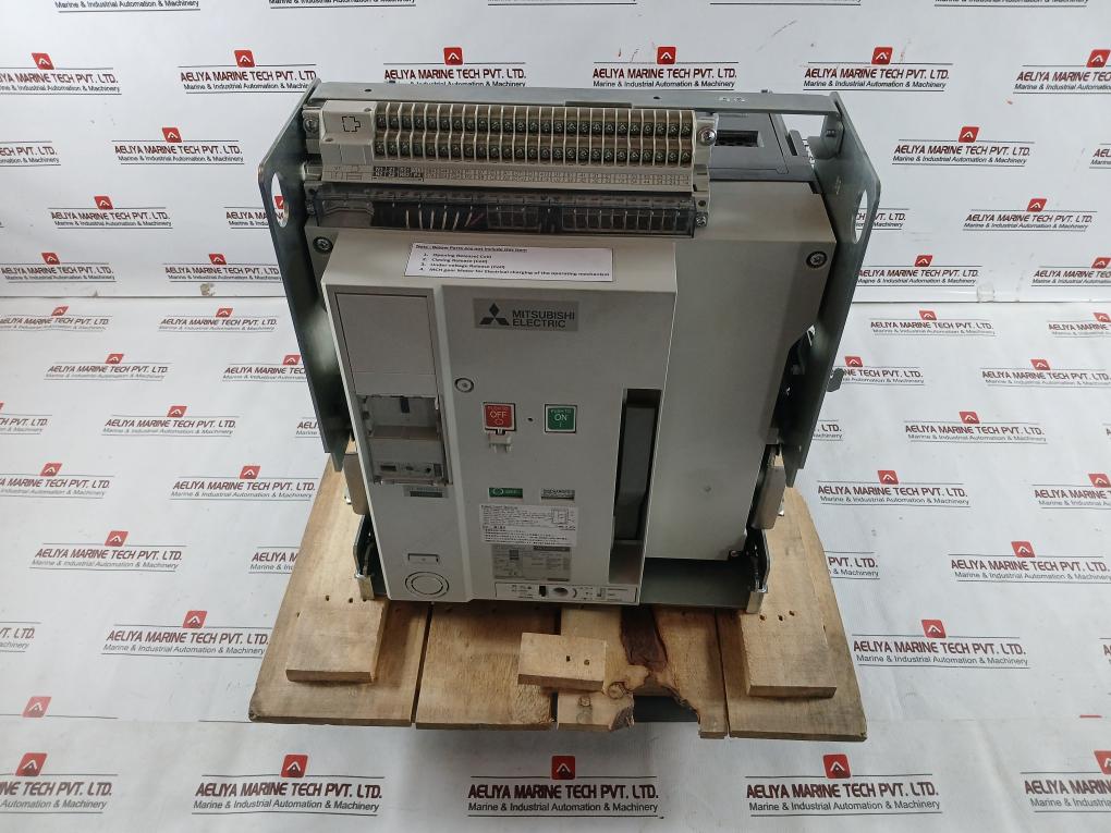 Mitsubishi-4-Pole-Air-Circuit-Breaker-50-60hz-1000a-Ae1000-Sw-3