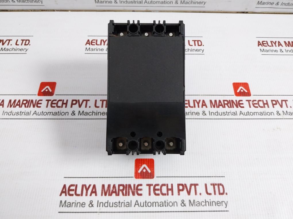 Mitsubishi Electric 3-pole Circuit Breaker 600 Vac Part No Nf50-cs