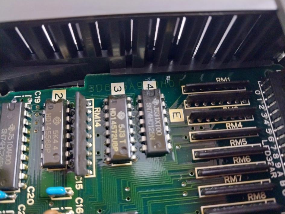 Mitsubishi Electric Ay51 Plc Digital Output Unit Module Dc12/24V 0.5A