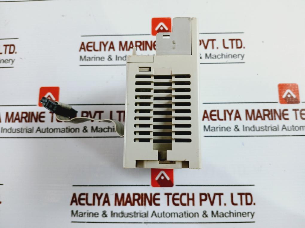 Mitsubishi Electric Fx2N-16Eyr-es/Ul Programmable Controller 30Vdc/240Vac 2A