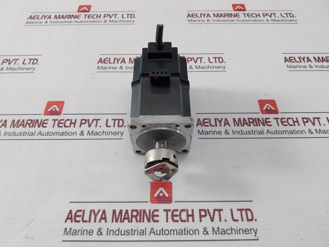 Mitsubishi Electric Hc-kfs23 Ac Servo Motor 3Ac 118V 1.1A
