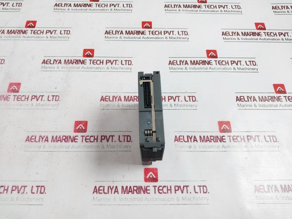 Mitsubishi Electric Qy10 Plc Q Series Output Module Td914563G51 24Vdc 2A