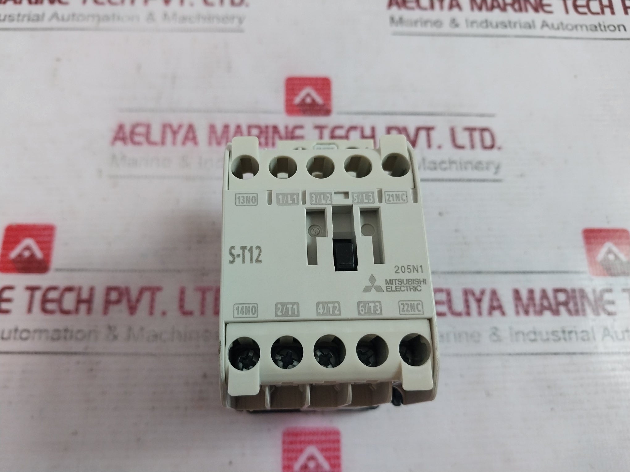 Mitsubishi Electric S-t12 Magnetic Contactor 100-127V 50/60Hz 20A