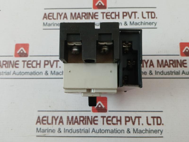 Mitsubishi Nf30-cs Circuit Breaker 5A 2-pole 500V 50/60Hz