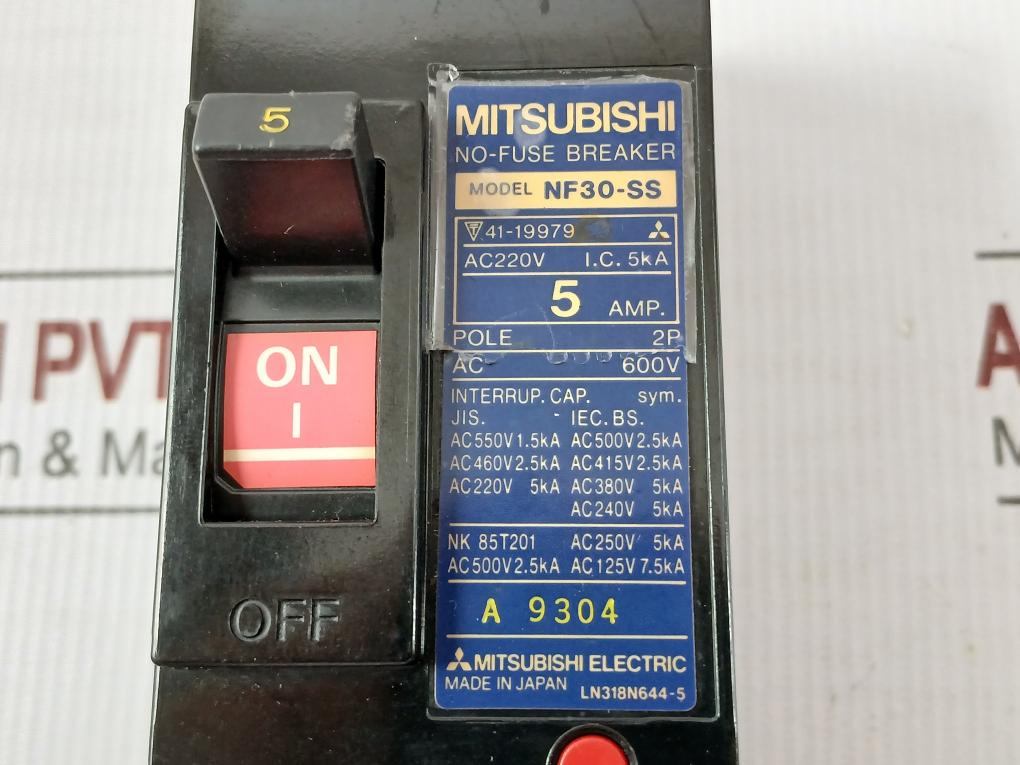 Mitsubishi No-fuse Breaker Ac 220V Nf30-ss
