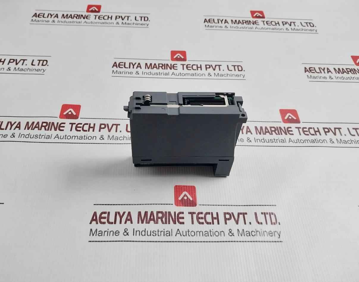 Mitsubishi Qy80 Output Unit 4.0a/common 5vdc 0.08a Class 2 Only