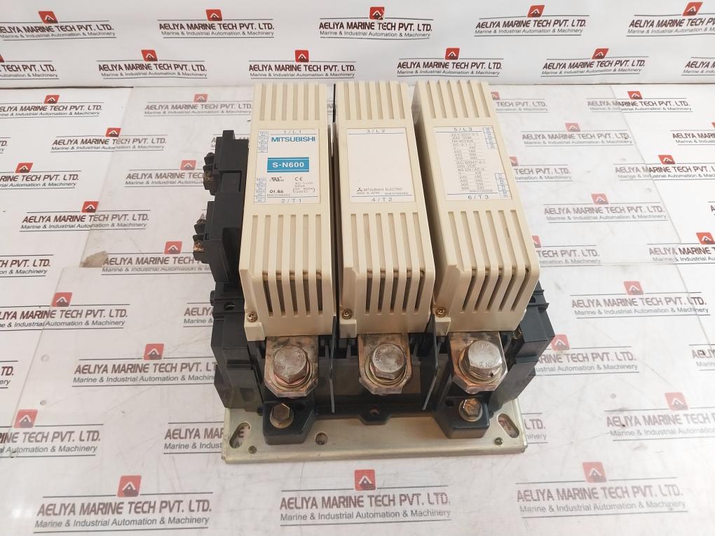 Mitsubishi S-n600 Magnetic Contactor 660A 50/60Hz