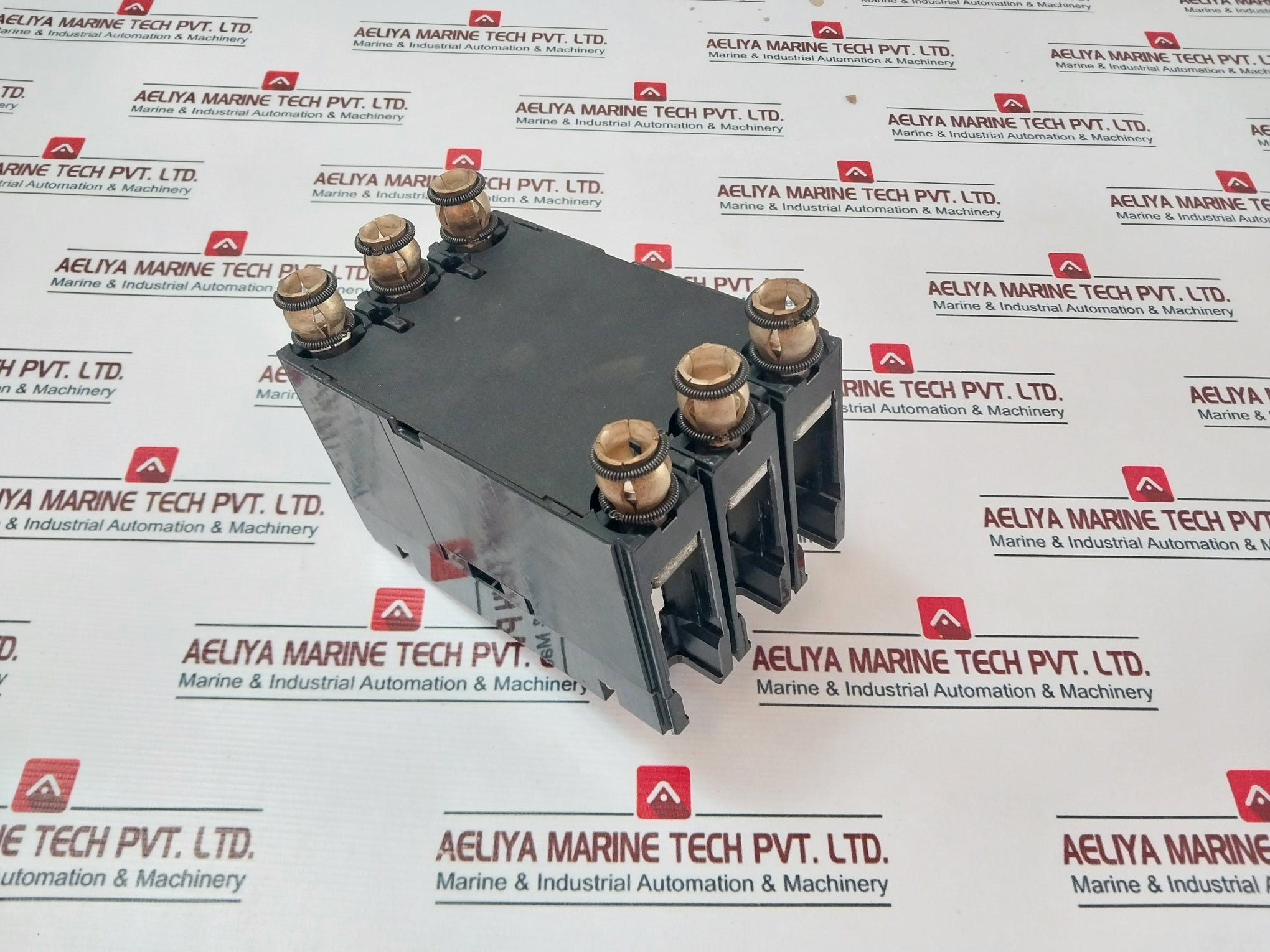 Mitsubishi Electric Nf225-sh No-fuse Breaker 200 Amp Ac 660V